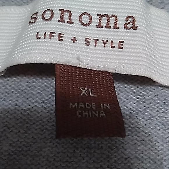 Womens Sweater - Picture 3 of 4